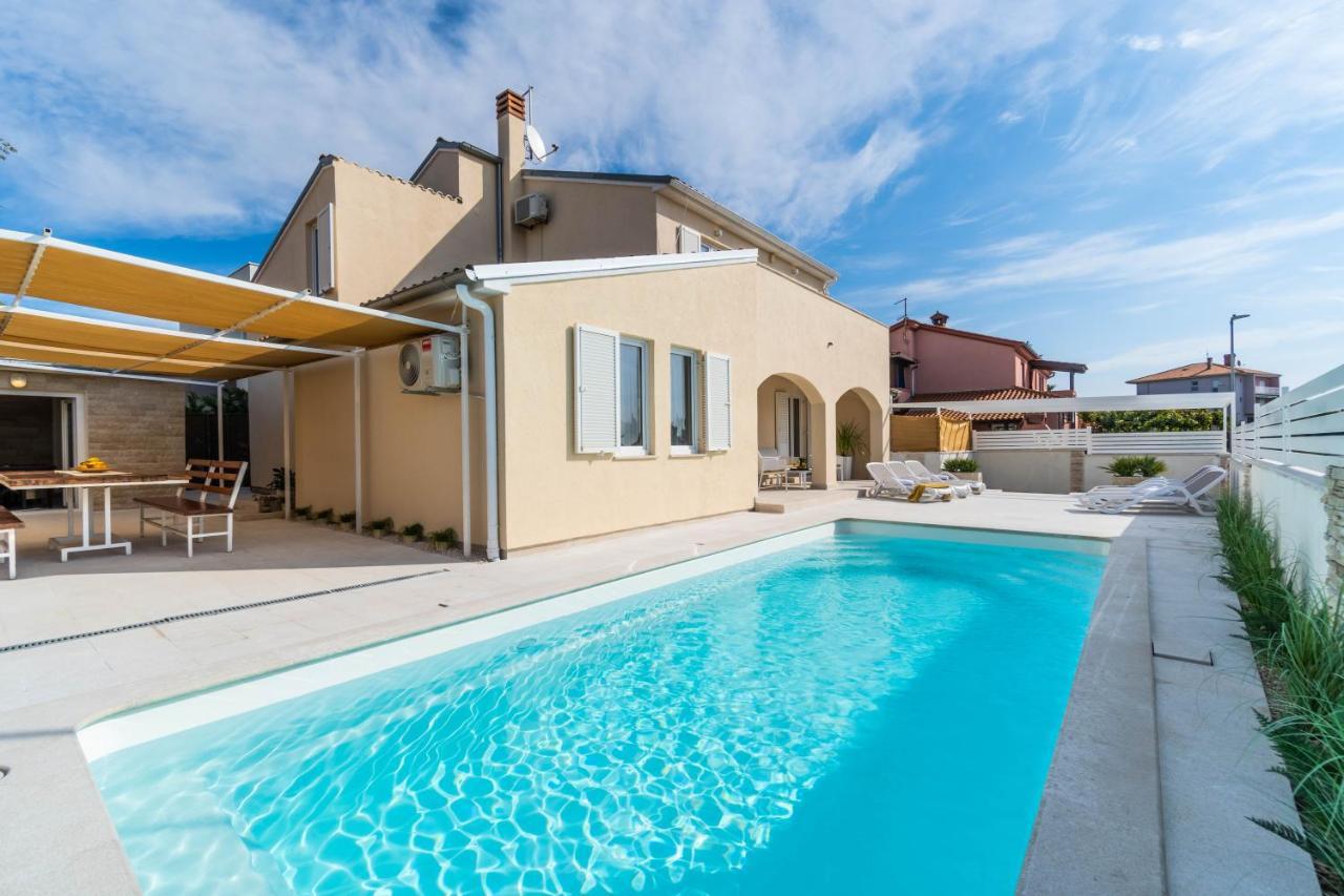 Villa Ostone Pola Esterno foto